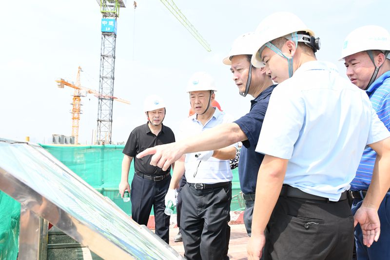 实验室执行主任欧先伟带队到龙王湾研发基地研究推进工程建设